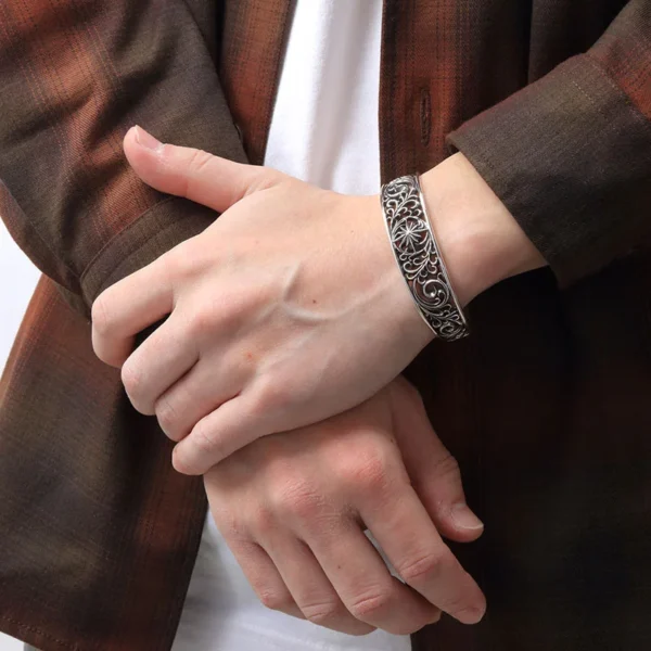 Sun Symbol and Arabesque Openwork Bangle - Image 6