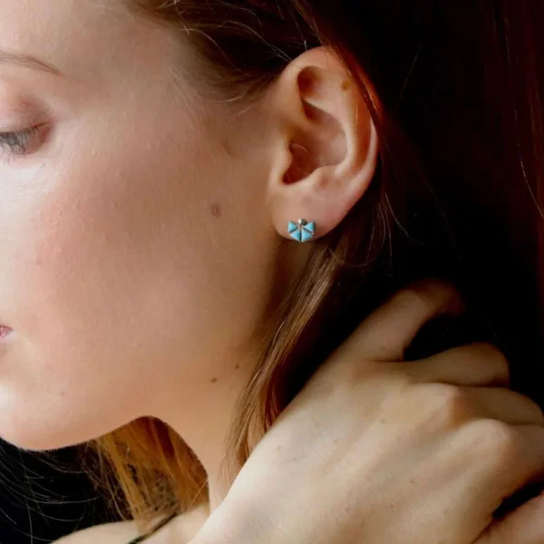 Turquoise Triangular Stud Earrings - รูปภาพ 4